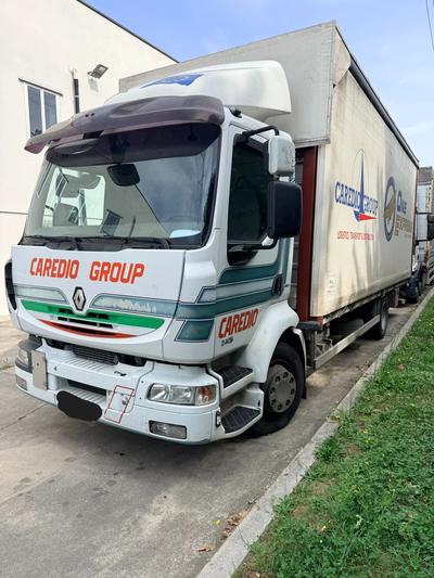 Autocarro Renault TRUCKS MIDLUM L.240.120E4, targato...