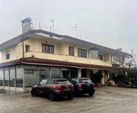 LOTTO SECONDO: Officina su un piano f.t. oltre a quello...