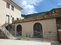 Appartamento della superficie commerciale di 250,00 mq...