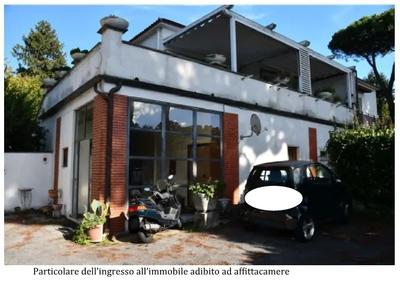 Piena proprietà di casa di abitazione di 239 mq, utilizzata come Bed &...