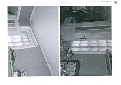 quota intera (1000/1000) della NUDA proprietà di: ABITAZIONE, in complesso residenziale costituito da 2 unità abitative, disposta al piano primo, composta da soggiorno, cucina, disimpegno, n.1 bagno, n.2 camere, balcone, scala esterna di accesso con pianerottolo/balcone di ingresso, vano scala interno per accesso al piano terra/loc. accessori. L'abitazione si raggiunge da spazi esterni comuni. AUTORIMESSA disposta al piano terra con accesso dall'area esterna comune.