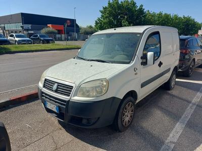 Autocarri Ford, Peugeot, Fiat e RenaultPer visionare la...