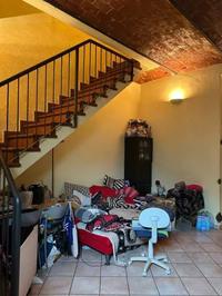 Piena proprietà di casa per civile abitazione e resede...