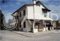 Lotto 2 - piena proprietà di fabbricato residenziale,...
