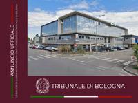Lotto 1 - Immobili + Arredi - Piena proprietà 1/1 su immobile ad uso ufficio situato in Casalecchio di Reno (BO), Via Parini, n. 1, al secondo piano, di ca 187 mq oltre a n. 2 posti auto coperti al piano S2 oltre a mobilio e arredi come analiticamente indicati nella relazione di stima mobiliare del 01/04/2026 pubblicata unitamente al presente avviso di vendita.