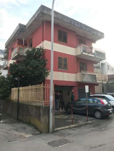 COMPENDIO IMMOBILIARE A DESTINAZIONE MISTA, censito al Catasto Fabbricati...