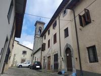 Appartamento con cantina e terreni a Reggello (FI),...