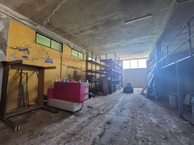 BENE 1: Deposito artigianale con locale direzione tecnica; BENE 3: Locale artigianale; BENE 4: Rimessa attrezzi agricoli; BENE 5: Locale commerciale.