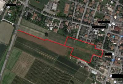 Terreni a San Possidonio, via 1 Maggio e via IV Novembre - Lotto T