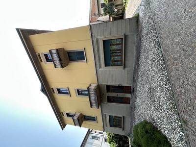 IMMOBILE DI CIVILE ABITAZIONE IN CANTÙ (CO) VIA CATTANEO N.10, PER LA QUOTA DI 1/1 DEL DIRITTO DI PIENA PROPRIETÀ, COME MEGLIO DESCRITTO NELL’ELABORATO PERITALE A CURA DELL’ING. MOLTENI. VENDITA COMPETITIVA IN ASTA TELEMATICA ASINCRONA SUL SITO GESTORE DELLA VENDITA: ASSETAUCTIONS.FALLCOASTE.IT.