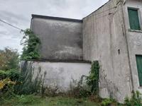 1/1 della piena proprietà di 2 Fabbricati + 2 Garage +...