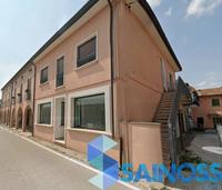 APPARTAMENTO AL PIANO PRIMO DI MQ. CATASTALI 106, GARAGE...