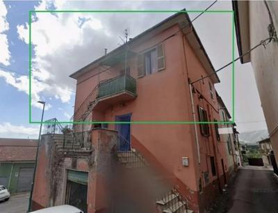 Appartamento in Colleferro RM, Via Vittorio Emanuele n. 20, scala unica,...
