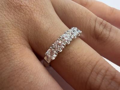 RIF 27: ANELLO IN ORO BIANCO 18 KT TIPO FEDINA MARCA D-DONNA GR. 3,15 CON CINQUE DIAMANTI F-IF PER CT 0,86 COMPLESSIVI