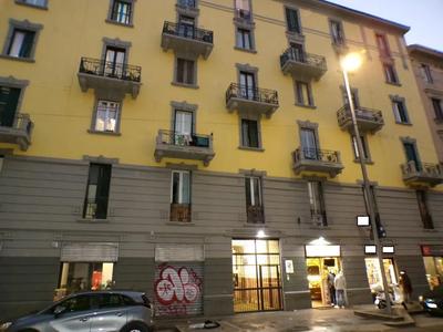 Appartamento al piano primo composto da due locali oltre servizi, con annesso vano di cantina al piano interrato