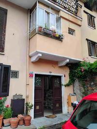 due appartamenti e box auto
