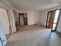 Trilocale al piano primo con garage sito a Capannoli...