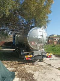 Autocisterna Trasporto Latte Volvo Truck - vendita...