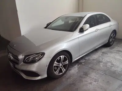 Lotto n.52AUTOVETTURA MARCA MERCEDES-BENZ MODELLO E 220 D (BERLINA) DATA DI...