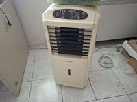(Lotto n.77) Un condizionatore Duracraft mod. AMD- 50E 8000Btu/h