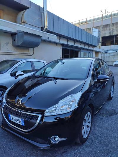 Autovettura Peugeot 208Per visionare la documentazione disponibile, si...