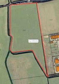 Piena proprietà per la quota di 1000/1000 di: terreno...