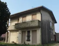Lotto 2 - piena proprietà del fabbricato sito in Comune...