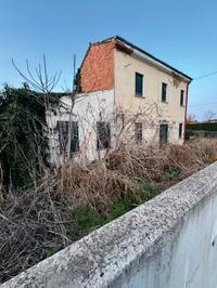 Proprietà 1/1 di fabbricato residenziale unifamiliare...