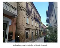 Appartamento ubicato a Città Sant'Angelo (PE) - Corso...