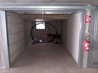 Lotto unico costituito da garage sito al piano interrato di un complesso condominiale sito in Brescia (Bs), Via Vittorio Arici n. 89 ed ubicato al piano S1. Asta telematica in modalità asincrona tramite la piattaforma www.astebusiness.it. (asta 3388). Si invitano gli interessati ad accedere al sito e prendere visione della documentazione scaricabile.