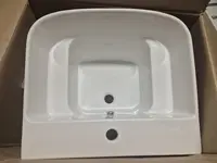 Lotto 4: un lavabo marca Galassia, n.4 cassettiere