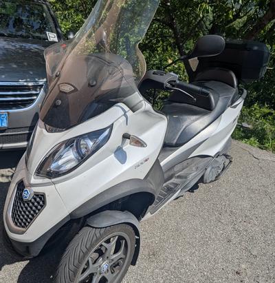 Motociclo Piaggio MP3 500 IE targa ED38816 anno 2016...