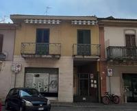 APPARTAMENTO con soggiorno-cucina, camera, bagno e...