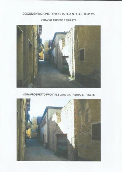 Piena proprietà di magazzino, parzialmente diruto, posto ai piani terreno e...