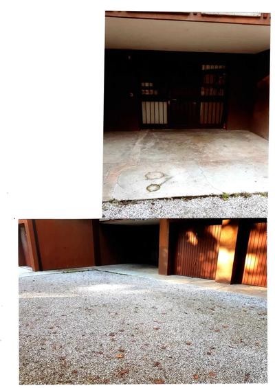 Locale ad uso magazzino posto al piano terra, all’interno di una palazzina residenziale sviluppata su più piani. Attualmente si trova composto da ingresso con portone finestrato, servizio, ampio lo...