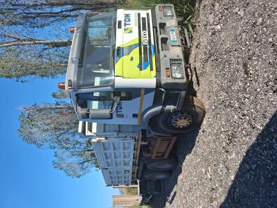34/26-2- 01 autocarro Iveco Magirus 380E38H/80...