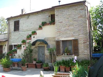 Diritti di piena proprietà (1/1) di immobile sito a...