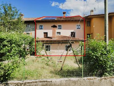 Casa singola della superficie commerciale di mq 196,40 con area di...