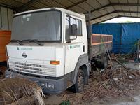 Lotto 12: Autocarro Nissan L35 tg. AN678SH, anno 1997 -...