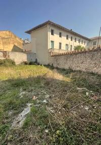 Porzione di fabbricato con pertinenza, contiguo ad altre...